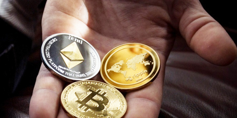Gold Vs. Bitcoin: Which Is Worth Your Investment?